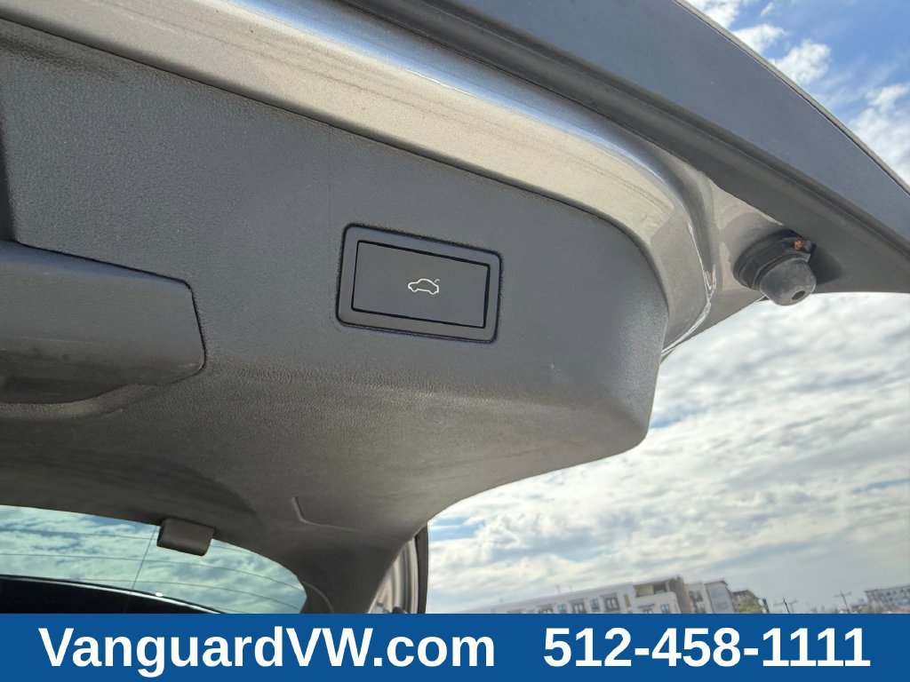 Used 2023 Volkswagen ID.4 Pro S AWD/4WD image 8