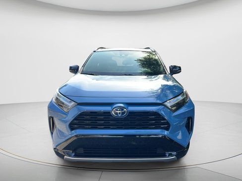 Used 2022 Toyota RAV4 XSE AWD/4WD image 2
