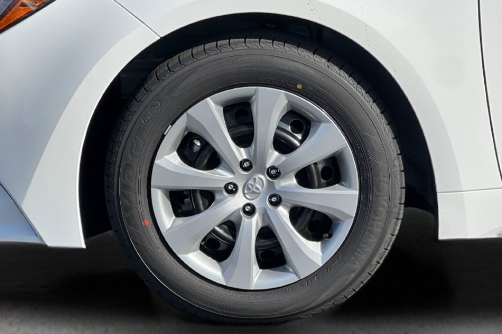Certified 2026 Toyota Corolla LE FWD image 30