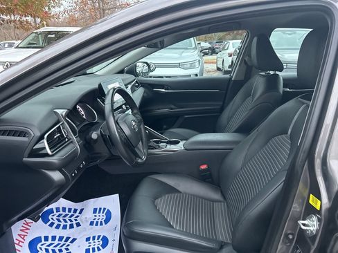 Used 2024 Toyota Camry SE image 20