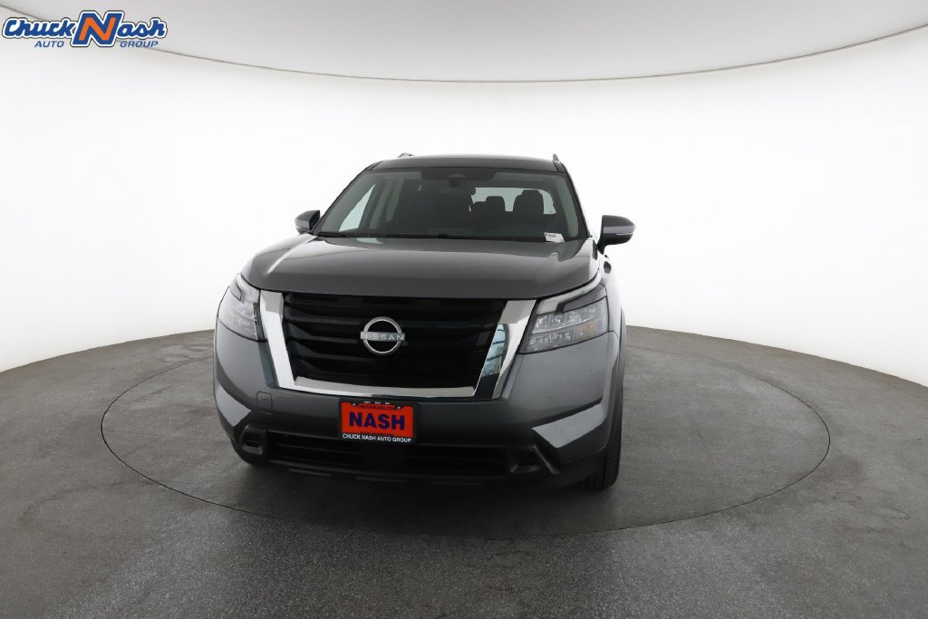 Used 2025 Nissan Pathfinder SV AWD/4WD image 4