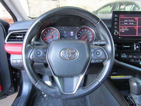Used 2021 Toyota Camry XSE FWD image 13