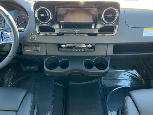 New 2026 Mercedes-Benz Sprinter 2500 image 13