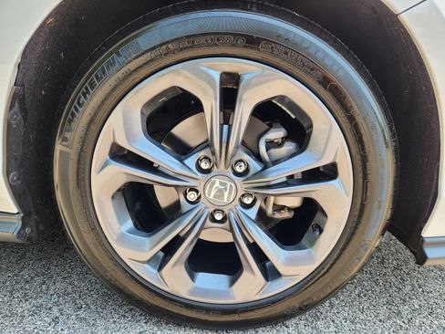 Certified 2023 Honda Accord EX image 20