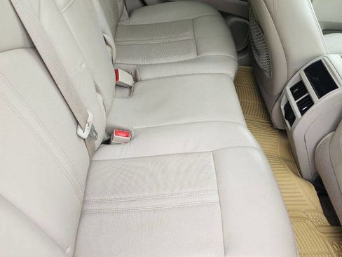 Used 2016 Cadillac SRX Luxury AWD/4WD image 13