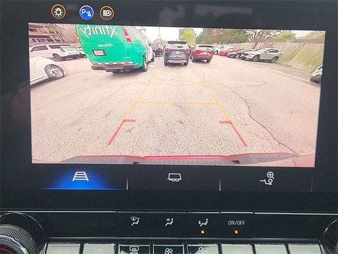 Used 2023 Chevrolet Colorado LT w/ LT Convenience Package image 14