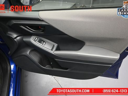 Used 2025 Subaru Crosstrek 2.5i Premium AWD/4WD image 31