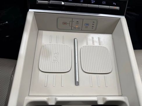 Used 2025 Hyundai Santa Fe SEL image 42