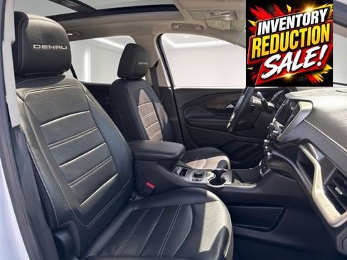 Used 2023 GMC Terrain Denali w/ Denali Premium Package AWD/4WD image 9