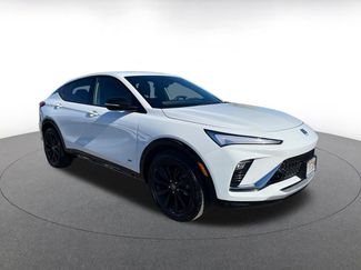 Used 2025 Buick Envista Sport Touring video 1