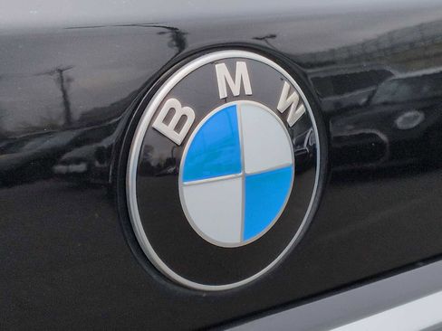 Certified 2023 BMW X7 xDrive40i w/ Executive Package image 12