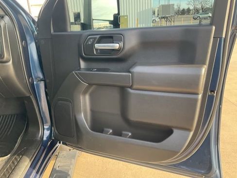 Used 2022 Chevrolet Silverado 2500 Custom w/ Custom Value Package image 34