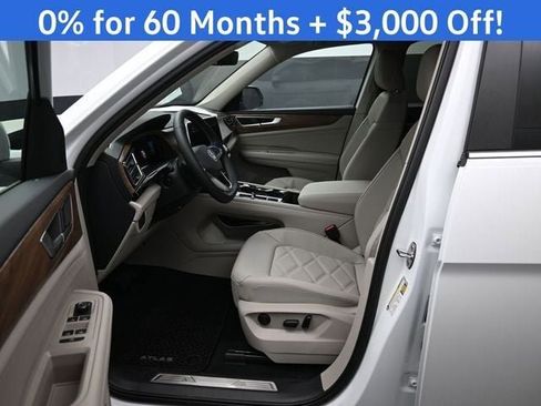 New 2026 Volkswagen Atlas SE image 9