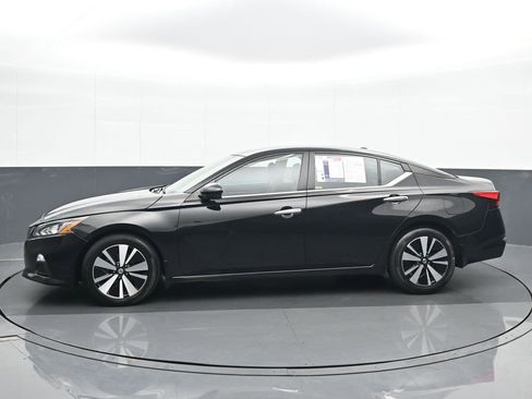 Used 2022 Nissan Altima 2.5 SV image 3