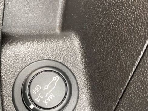 Used 2019 GMC Terrain SLT w/ Preferred Package image 17