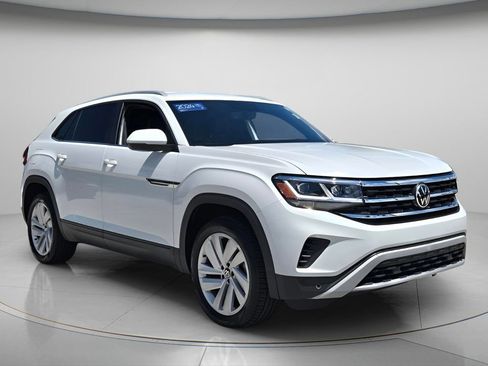 Certified 2022 Volkswagen Atlas Cross Sport SE FWD image 9