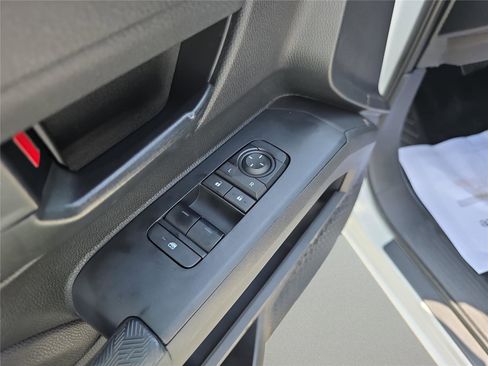 Used 2024 Toyota Tacoma SR image 17