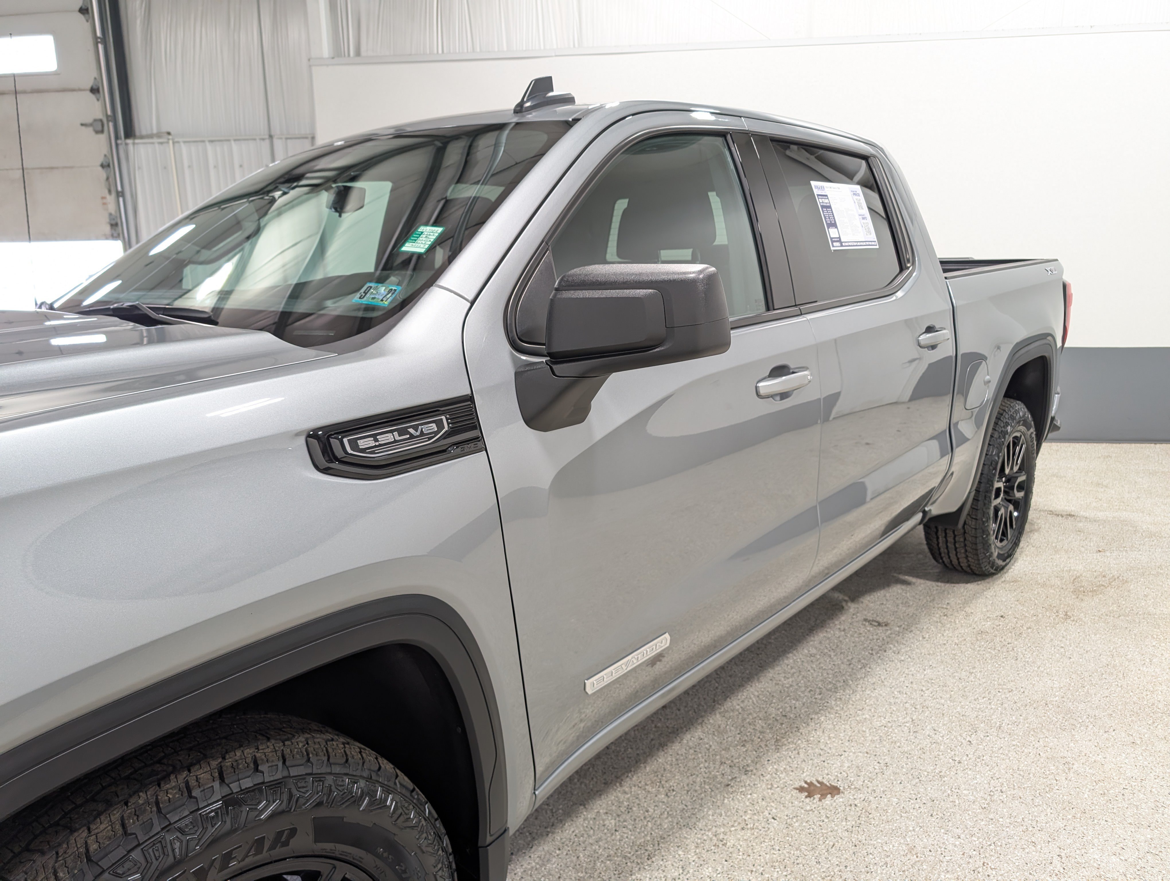 Used 2024 GMC Sierra 1500 Elevation w/ X31 Off-Road Package AWD/4WD image 7