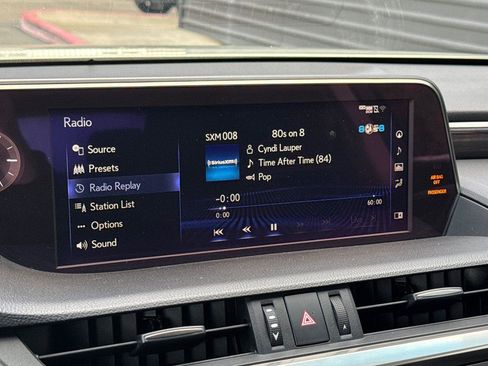 Used 2021 Lexus ES 300h w/ Accessory Package 2 image 17