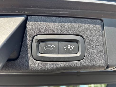 Used 2024 Volvo XC60 B5 Plus w/ Climate Package AWD/4WD image 26