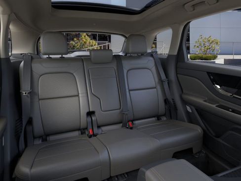 New 2025 Lincoln Corsair Grand Touring image 10