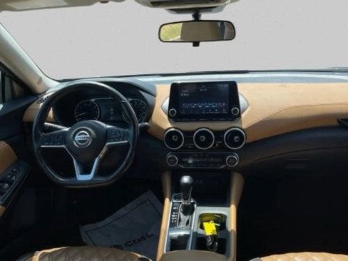 Used 2023 Nissan Sentra SV w/ SV Premium Package FWD image 14