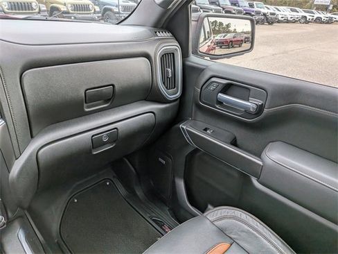 Used 2021 GMC Sierra 1500 AT4 w/ AT4 Value Package image 17