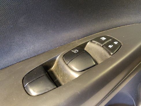 Used 2018 Nissan Sentra SR FWD image 27