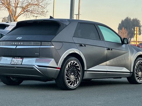 Used 2023 Hyundai Ioniq 5 Limited image 4