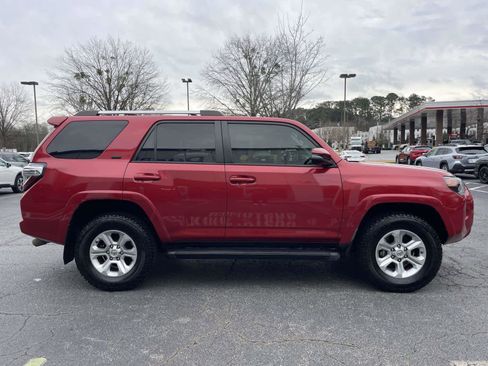 Used 2020 Toyota 4Runner SR5 Premium image 6