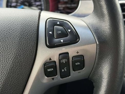 Used 2015 Ford Taurus Limited image 19