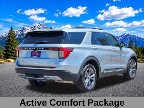 Used 2025 Ford Explorer Active w/ Active Comfort Package AWD/4WD image 5