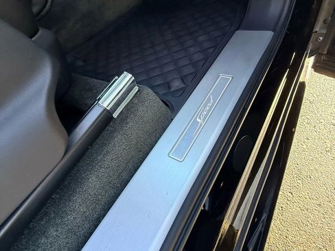 Used 2022 Bentley Bentayga Speed image 17