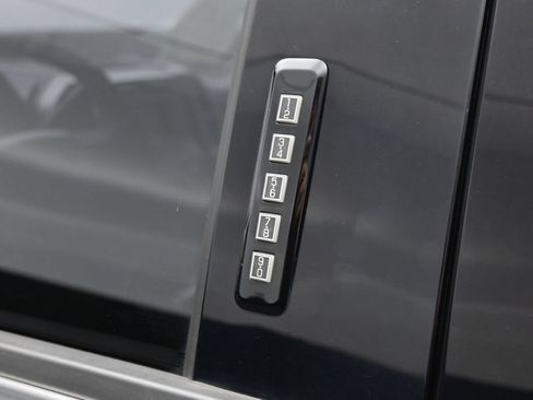 Used 2016 Ford F150 XLT w/ Equipment Group 301A Mid AWD/4WD image 10