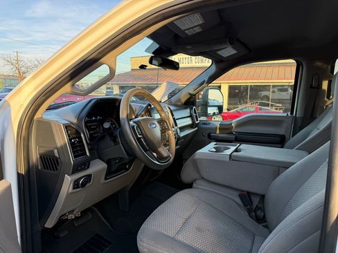 Used 2022 Ford F250 XLT w/ XLT Value Package AWD/4WD image 18