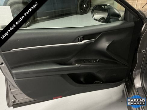 Used 2023 Toyota Camry SE image 17