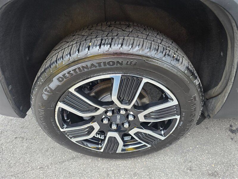 Used 2019 GMC Acadia SLT w/ Black Edition FWD image 29