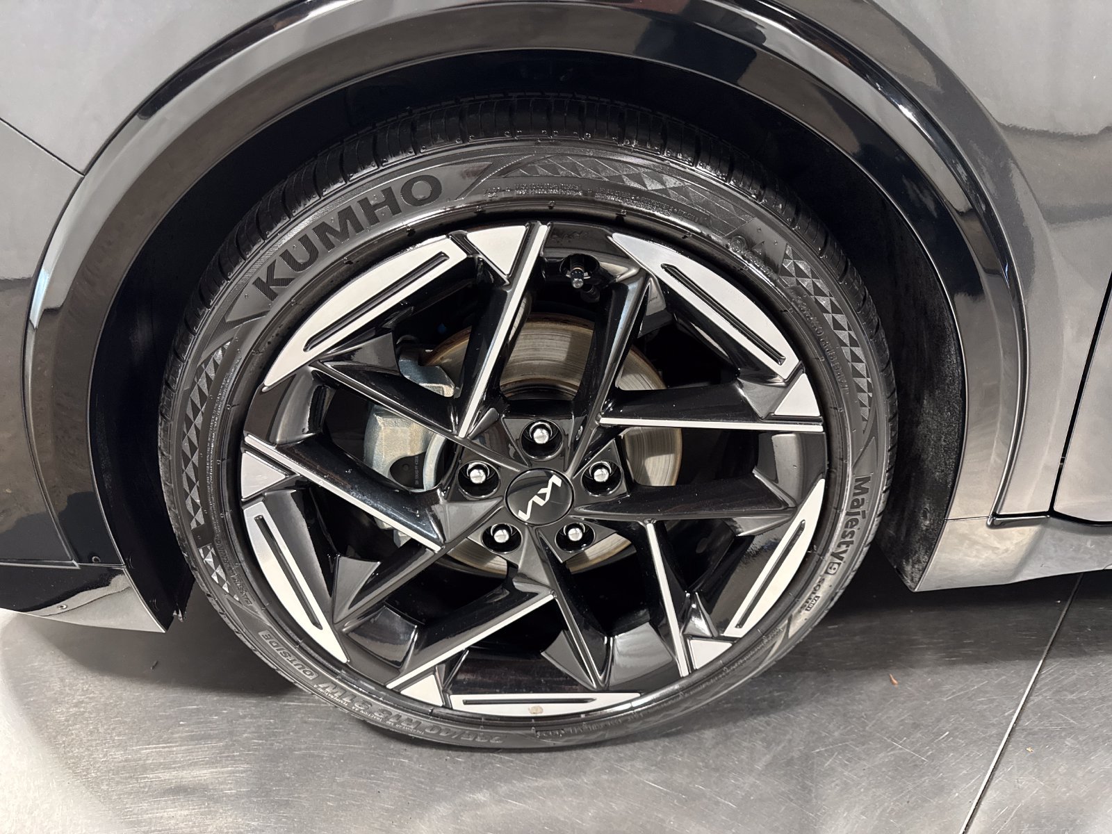 Used 2025 Kia K4 GT-Line w/ GT-Line Premium Package FWD image 2