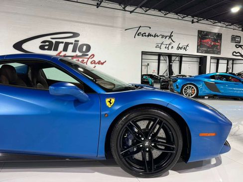 Used 2018 Ferrari 488 Spider image 51
