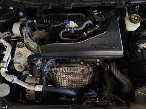 Used 2019 Nissan Rogue SV w/ Premium Package AWD/4WD image 30