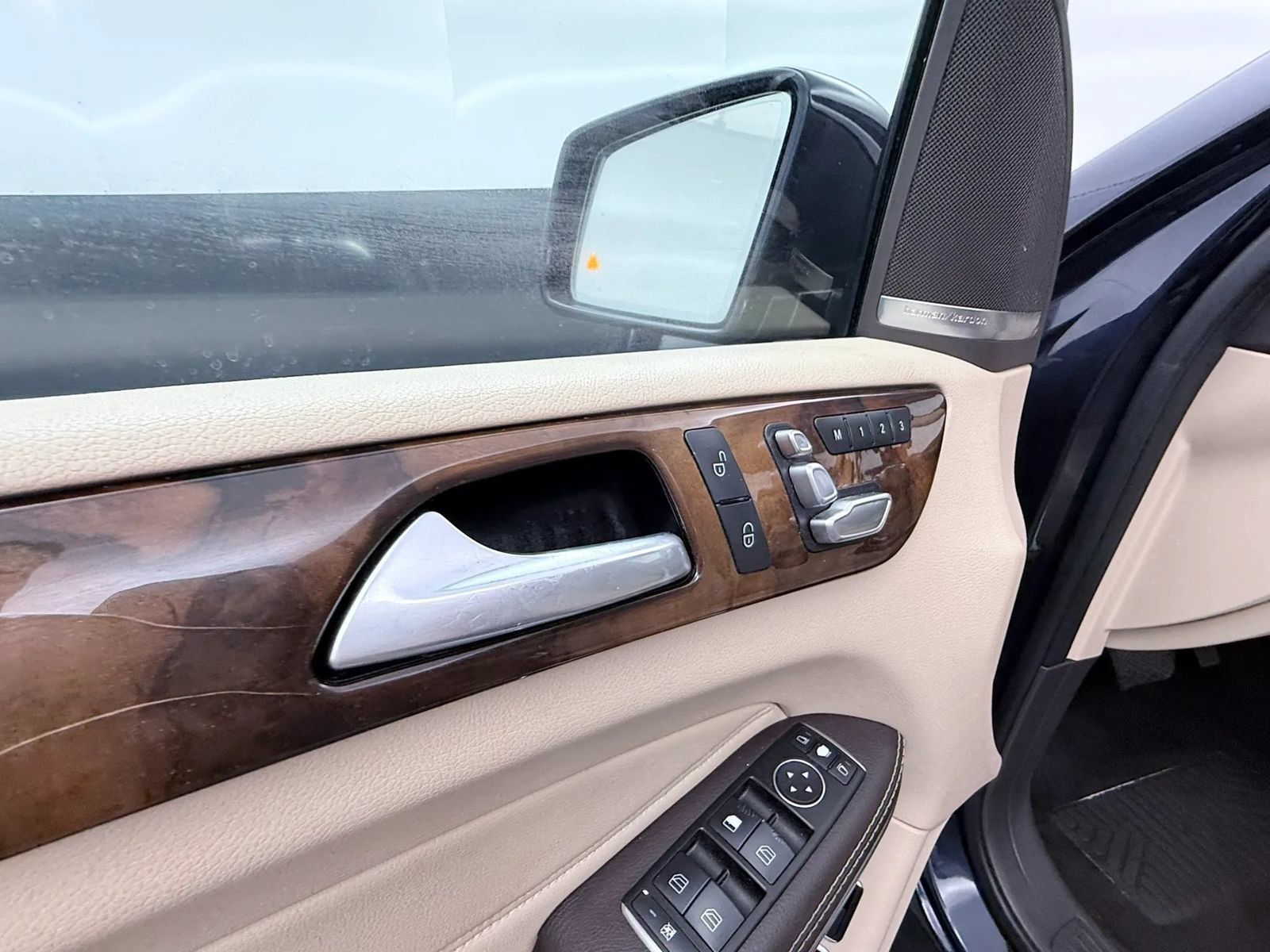 Used 2017 Mercedes-Benz GLS 550 4MATIC w/ Driver Assistance Package image 30