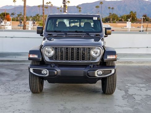 New 2026 Jeep Gladiator Sport image 3