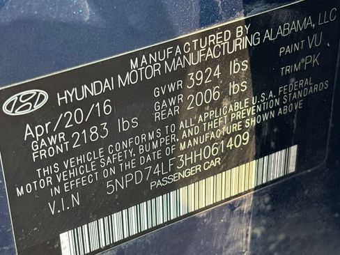 Used 2017 Hyundai Elantra SE FWD image 11