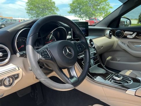 Used 2018 Mercedes-Benz C 300 4MATIC Sedan image 17
