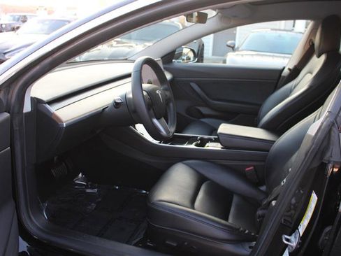 Used 2019 Tesla Model 3 Long Range image 10