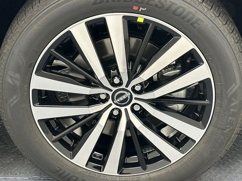 New 2025 Nissan Pathfinder Platinum w/ Cargo Package image 20