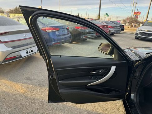 Used 2013 BMW 320i Sedan image 23