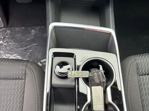 New 2026 Chevrolet Equinox LT w/ Safety and Technology Package AWD/4WD image 18