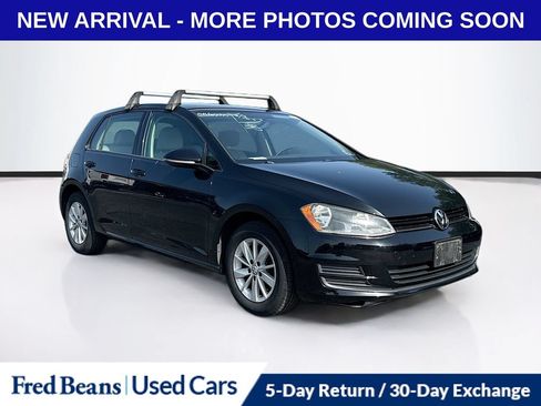 Used 2015 Volkswagen Golf S FWD image 1