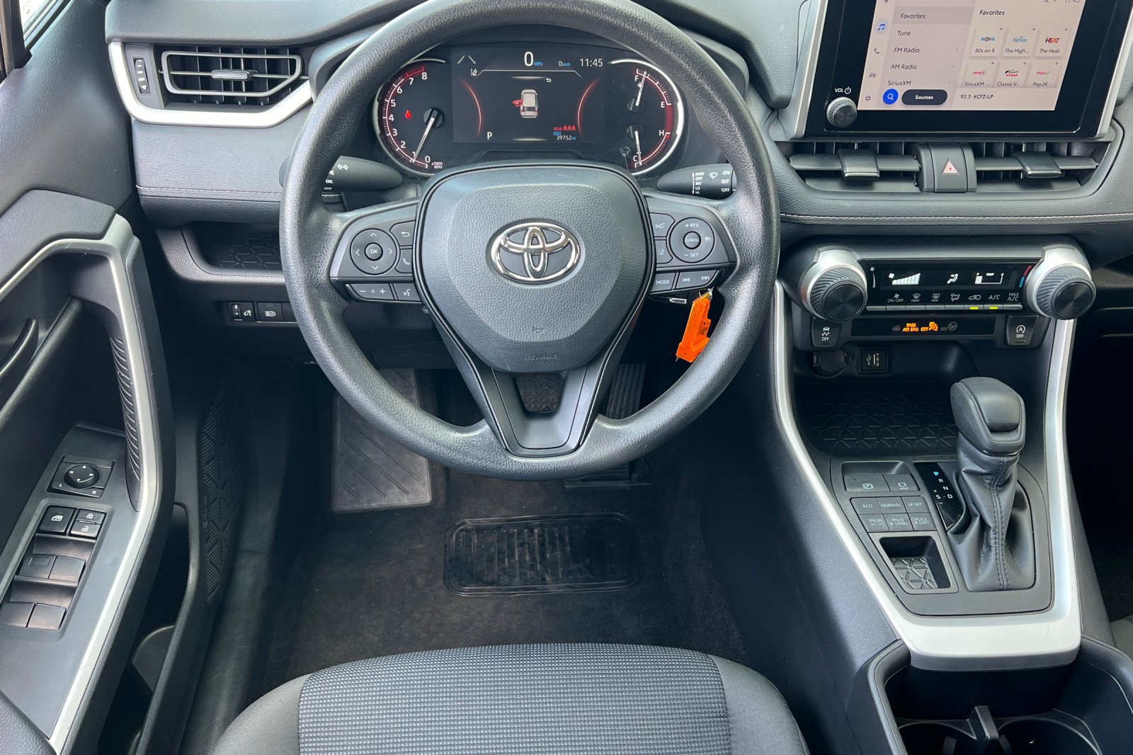 Certified 2025 Toyota RAV4 LE AWD/4WD image 14